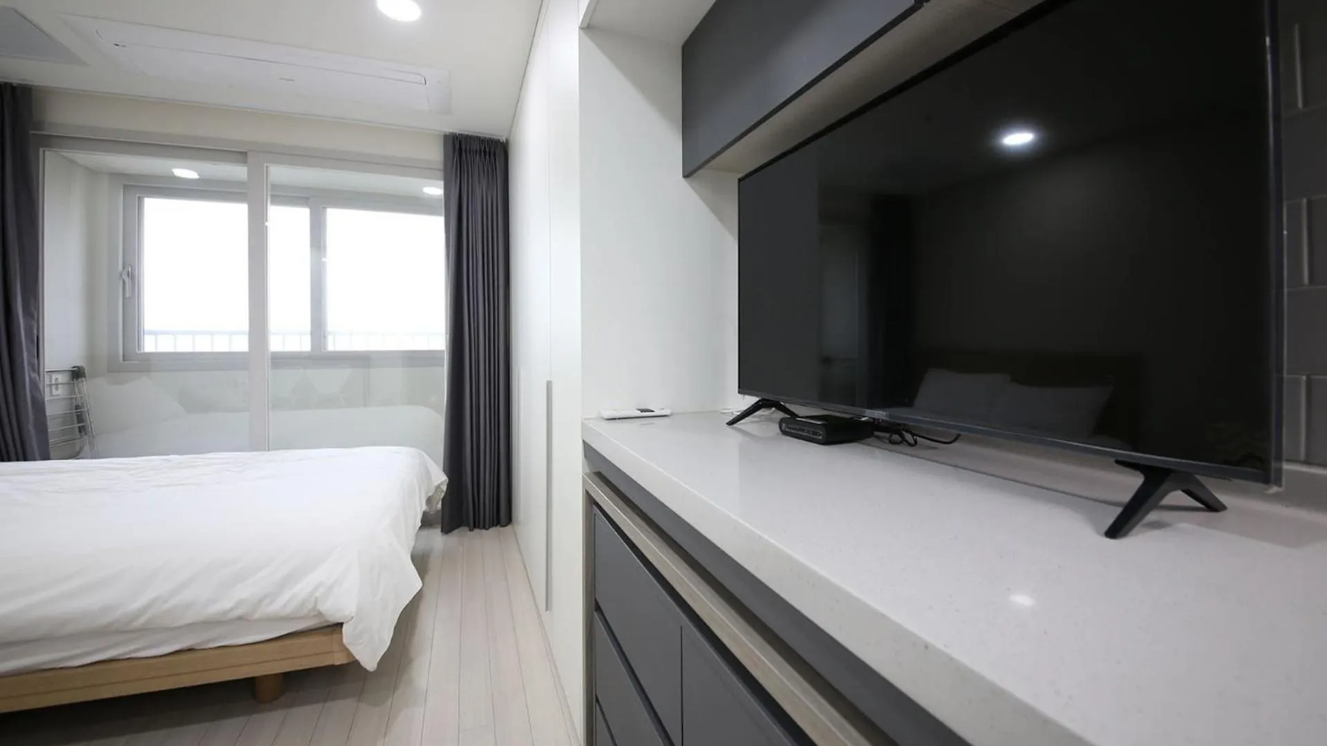 Jeju Centerpoint N Hotel